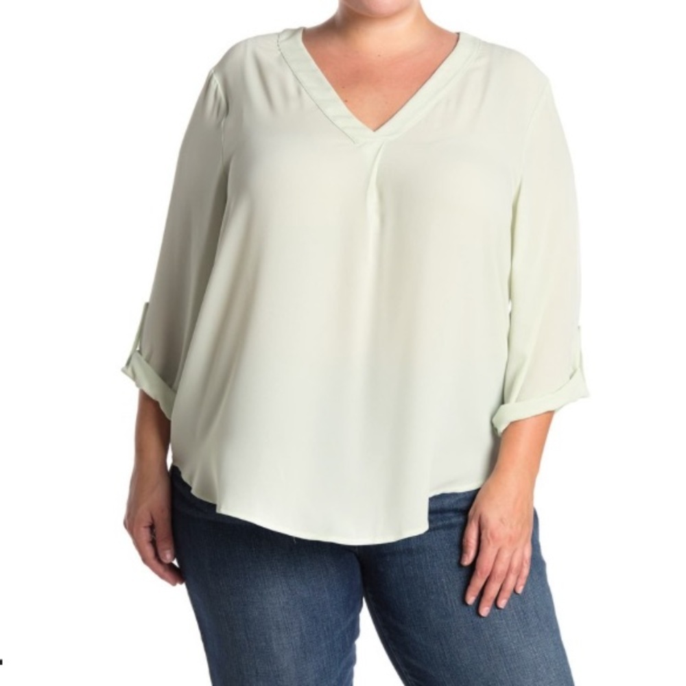 Lush V-Neck Roll Tab 3/4 Sleeve Woven White‎ Top, Size S NWOT